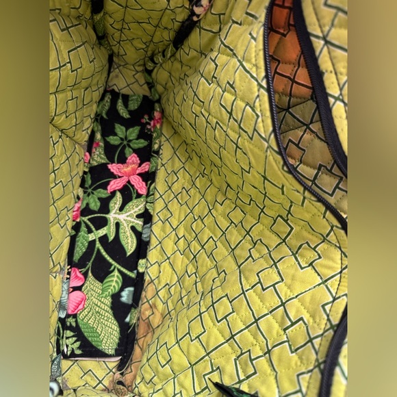 Vera Bradley Black & Pink Floral Laptop Bag - Picture 14 of 15